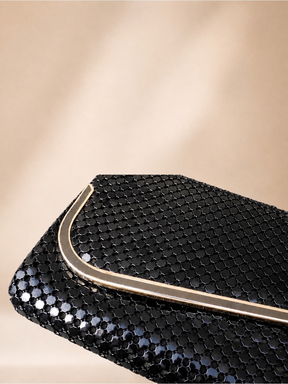 VTG Black Metal Sequin Mesh Clutch w Metallic Flap Trim & Removable Mesh Strap - Picture 9 of 16
